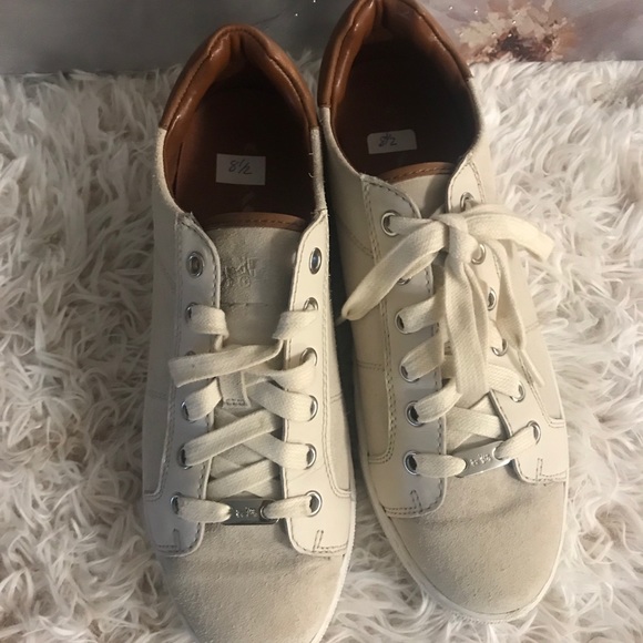 Snakers 81/2 normal use - Picture 2 of 3